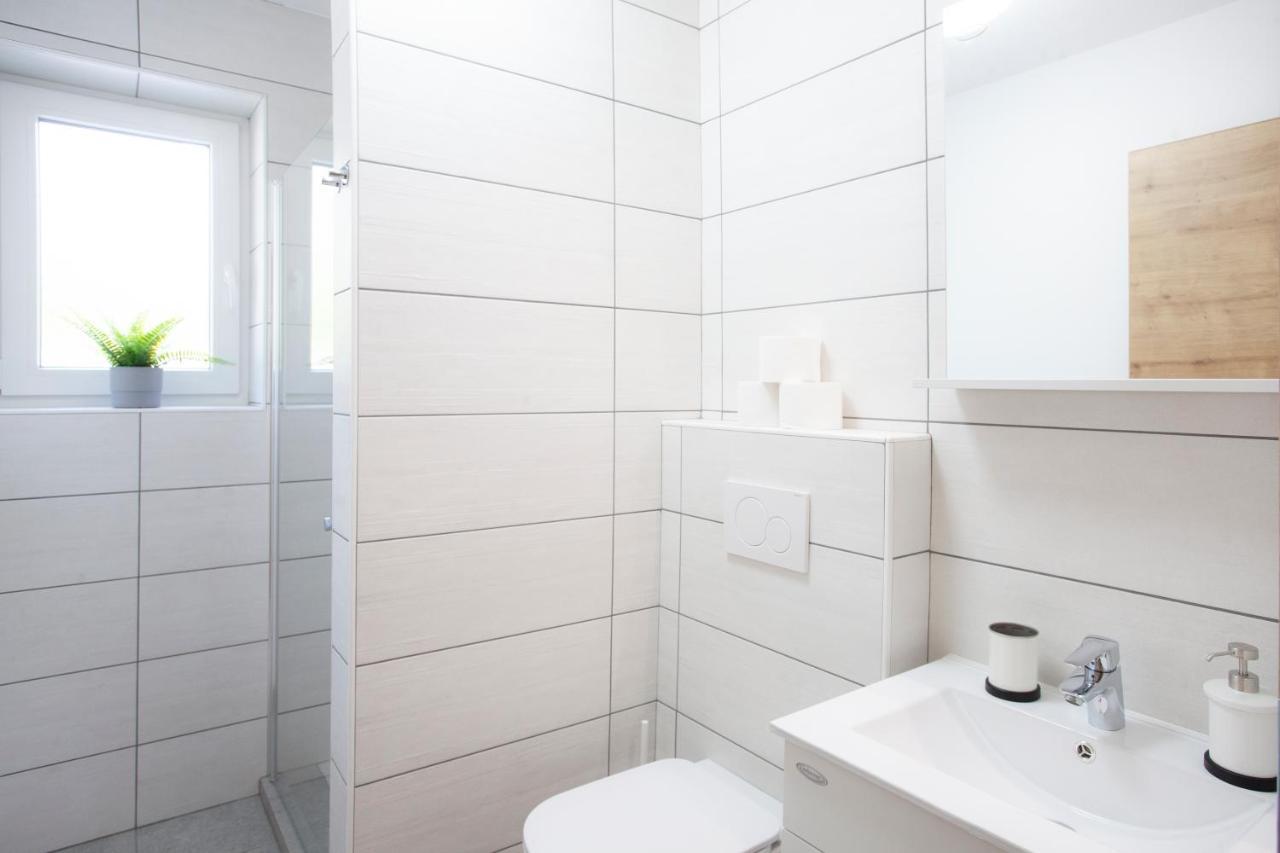Apartments Razingar 9 Блед Екстериор снимка