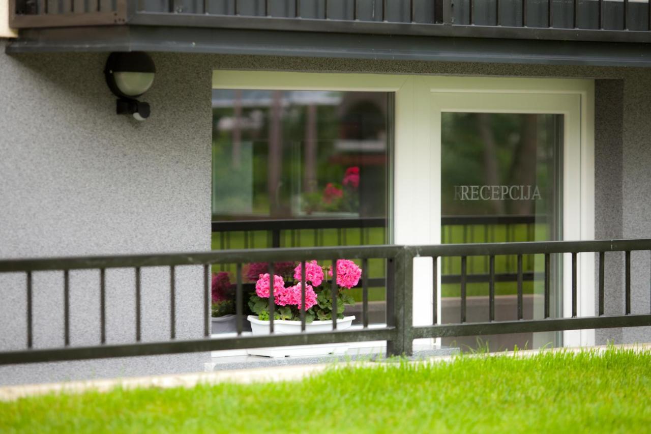 Apartments Razingar 9 Блед Екстериор снимка