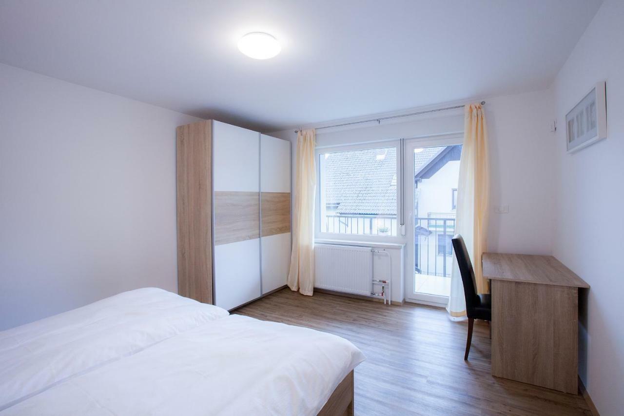 Apartments Razingar 9 Блед Екстериор снимка