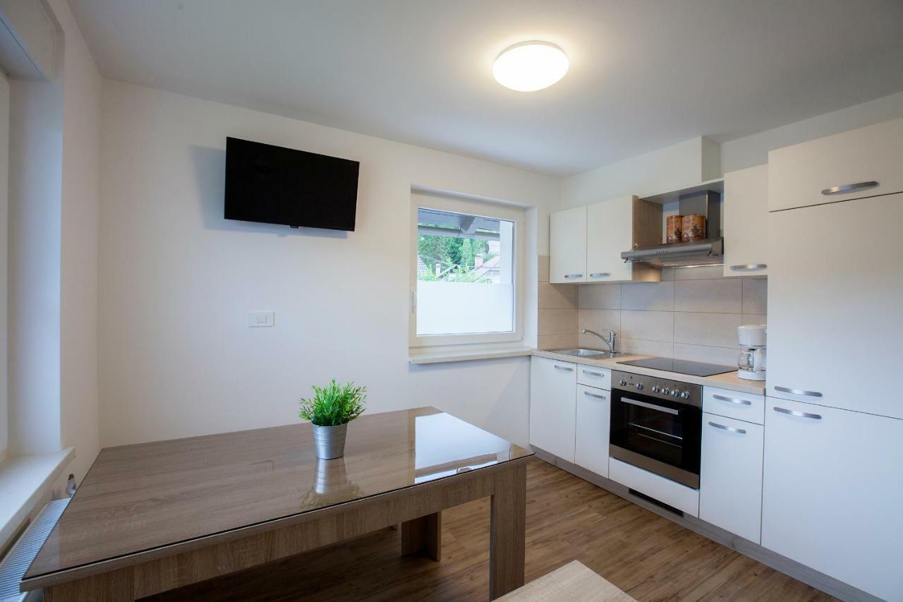 Apartments Razingar 9 Блед Екстериор снимка