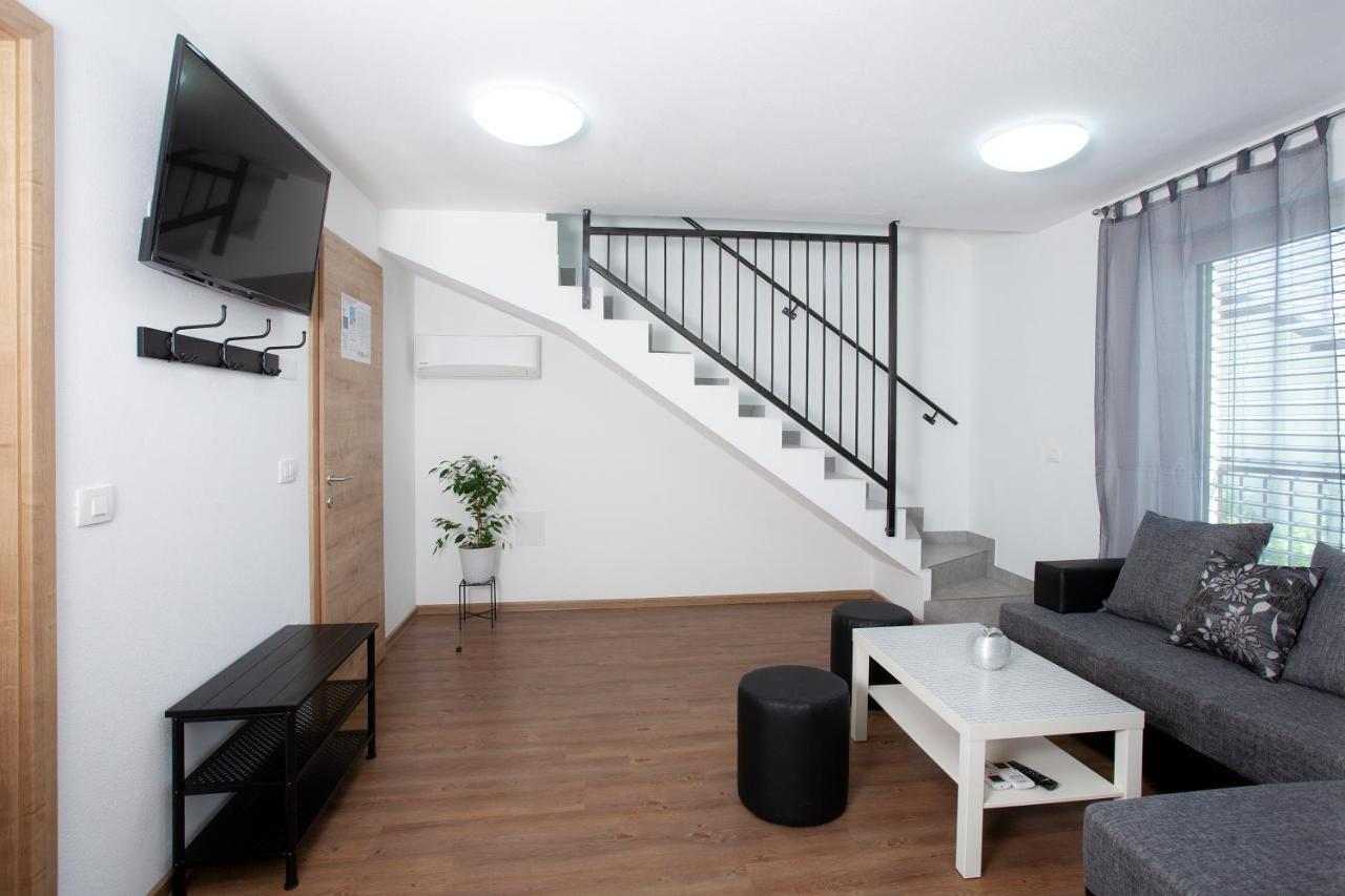 Apartments Razingar 9 Блед Екстериор снимка